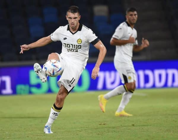חולצת משחק לבנה 22/23